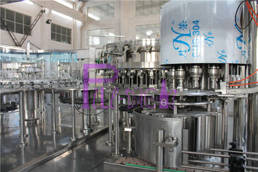 DCGF40-40-12 Plastik vidalı kapaklı PET şişeler için Gazlı İçecek Dolum Makinesi