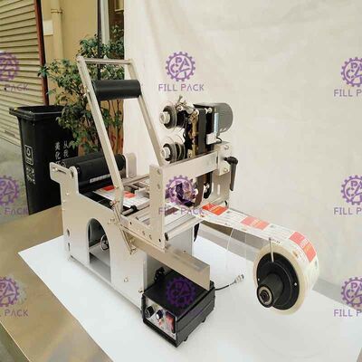 Yapışkanlı Yuvarlak Şişe Etiketleme Makinesi Yarı Otomatik Şişe Etiketleyici