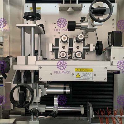 2L PET Şişe ve Şişe Kapağı İçin Otomatik Etiketleme Makinesi