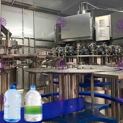 Bitki Plastik Şişe Dikey Dolum Makinesi Dolum Yüksek Kapasiteli İçmesuyu
