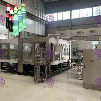 1 Gazlı İçecek PLC Kontrol 3 PET şişeler için Dolum Makinesi