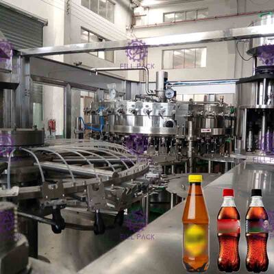 Gazlı içecekler için Otomatik 8000BPH Plastik Meşrubat Dolum Hattı