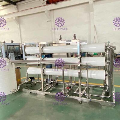 UV Sterilizatörlü Mineral Filtrasyon Paslanmaz Çelik Su Depolarıyla Su Arıtma Sistemi