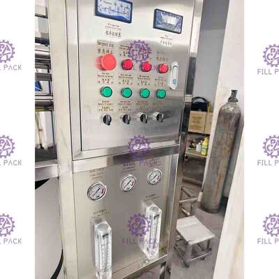 Şişe Su Üretim Hattı İçin Küçük Tip Fiberglas Su RO Sistemi
