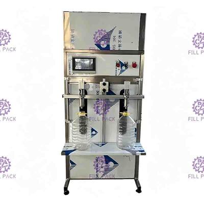 Yarı Otomatik Suyu Dolum Makinesi Lineer Sıvı Plastik Şişeler Maden Suyu