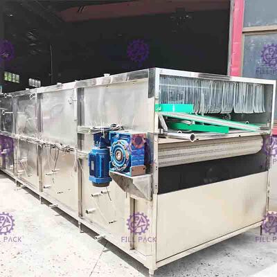 Elektrikli Sterilizatör Şişe Paketleme Makinesi Sistemi, Mühendislik Plastik Kayışlı Geri Kazanım Tankı Sistemi