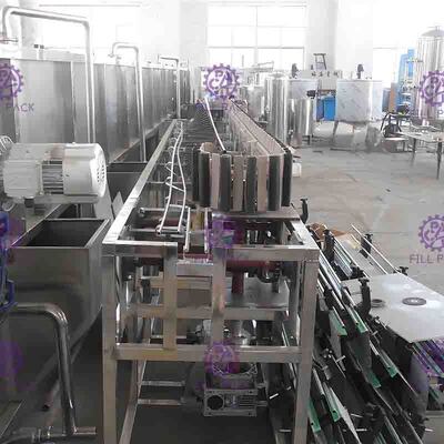Plastik Aromalı Suyu Üretim Hattı için Sterilizatör Sistemi 8000BPH Şişe Ters