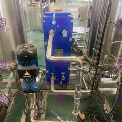 Alkolsüz içecek işleme hattı için 3000L Üç Tanklı Kola Cola Gazlı İçecek Mikseri