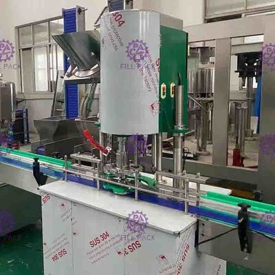 PET İşleme Hattı Gazlı İçecek Lineer Dolum Makinası Yumuşak Drink Şişe