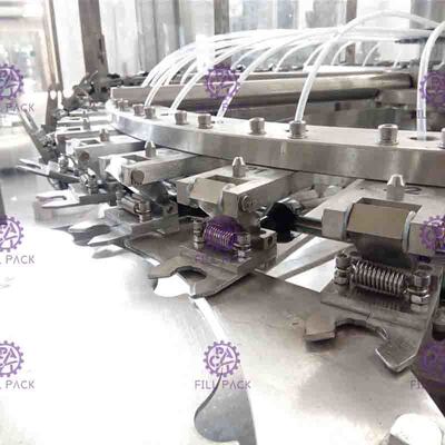 PET Plastik Cam 3 In 1 Monoblok Soda İçecek İçecek Su Şişesi Dolum Makinesi / Ekipman / Hat / Bitki / Sistem