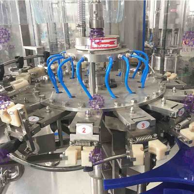 PET Plastik Cam 3 In 1 Monoblok Gaz İçecek İçecek Su Şarap Şişesi Dolum Makinesi / Ekipman / Bitki / Syst