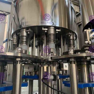 Sodasız İçecek İçin 3000BPH 2L PET Mineral Dolum Kapatma Etiketleme Makinesi