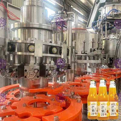 Otomatik Suyu Meyve Hamuru Dolum Kapatma Makinesi 3'ü 1 Arada Monoblok Granül İçecek