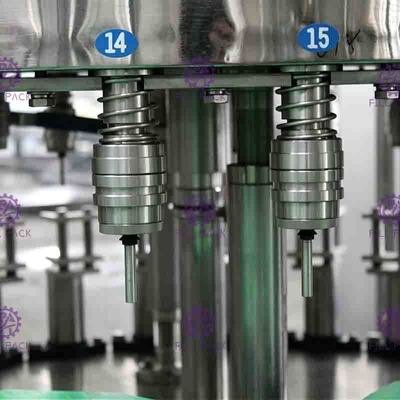 0.4Mpa 8000BPH Çevirmeli Kapaklı Cam Kavanozlar İçin Sıcak Dolum Portakal Suyu Makinesi