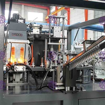 Meyve Suyu İşleme Hattı İçin İki Boşluk 0.1-2L PET Şişe Şişirme Makinesi