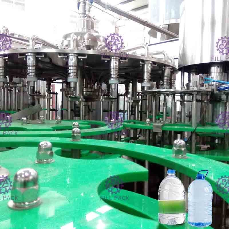 3L / 5L / 10L Maden Suyu Plastik Şişe 2 In 1 Yıkama Dolgu Capper Ekipmanları / Bitki / Makine / Sistem / Çizgi