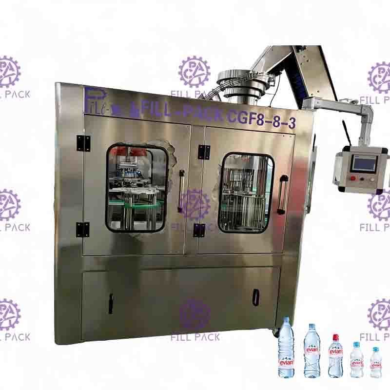 Otomatik PET Küçük Şişe Su Dolum Ekipmanları 3'ü 1 Arada / Monoblok Aspetik 2000ml