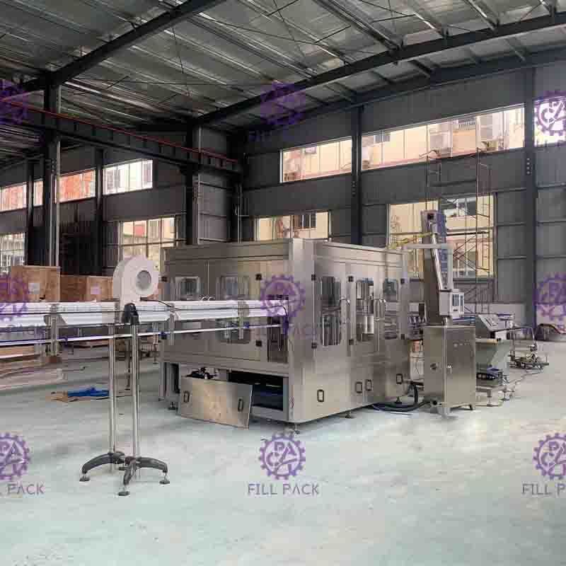 PLC Kontrol Su Üretim Hattı, 15000BPH Plastik Şişe Monoblok Dolum Makinesi