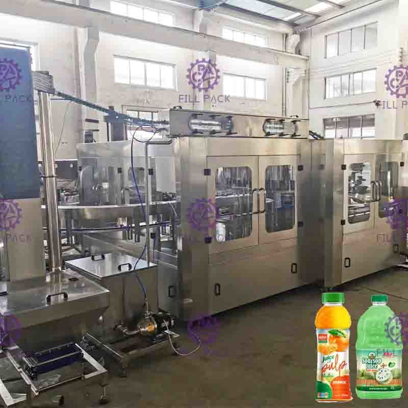 Monoblok Yıkama Suyu Dolum Kapatma Makinesi CGF32-32-10 Plastik Şişe Ekipmanları